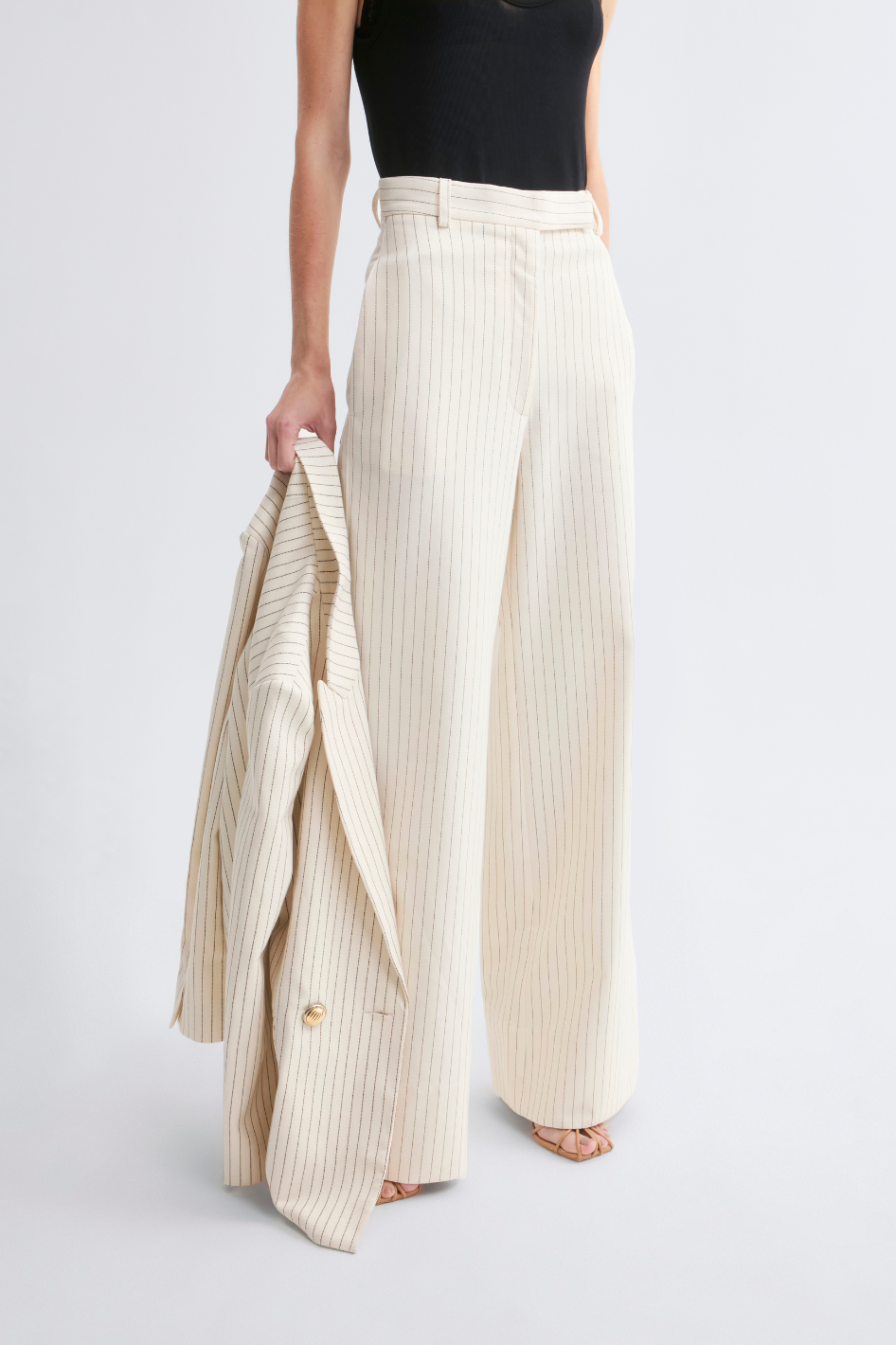 Calça de Alfaiataria Off White Mabel