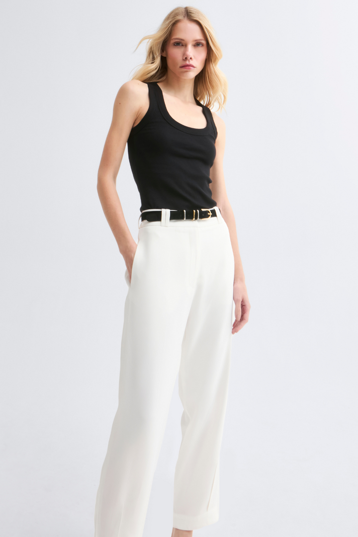 Blusa Canelada Preta Clarissa