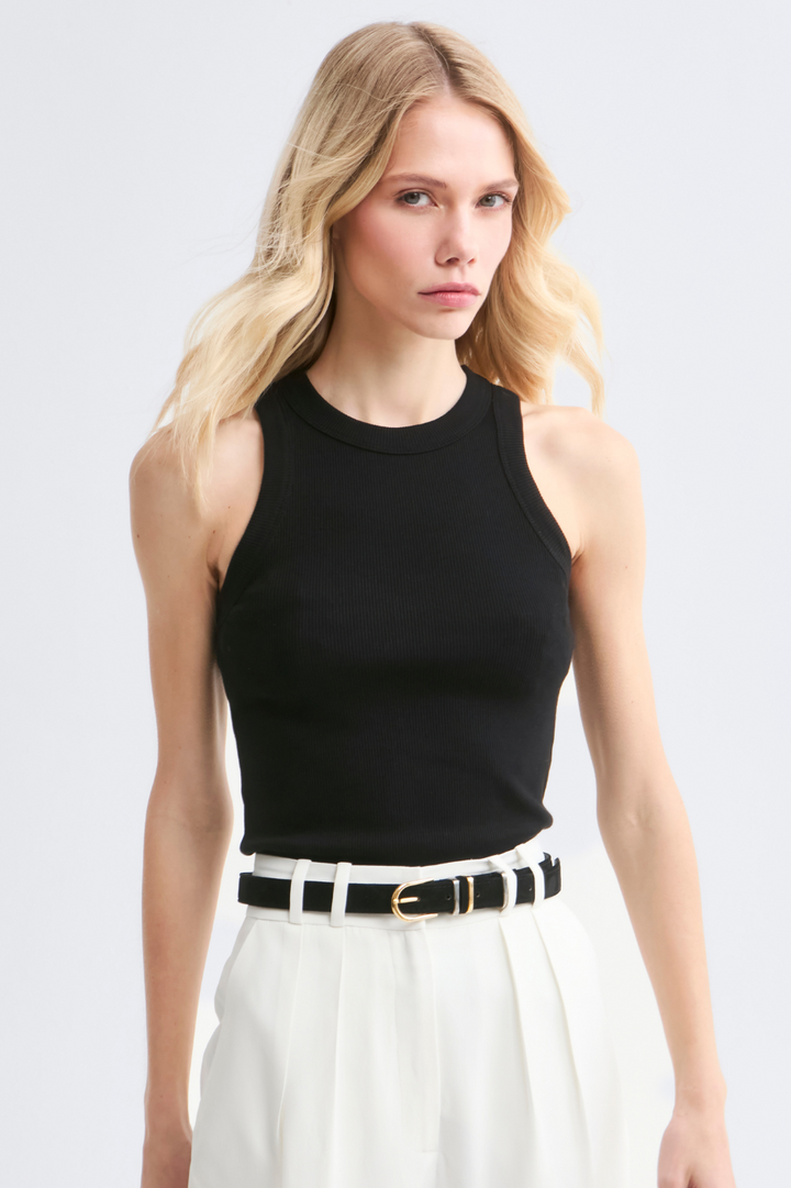 Blusa Canelada Preta Malu