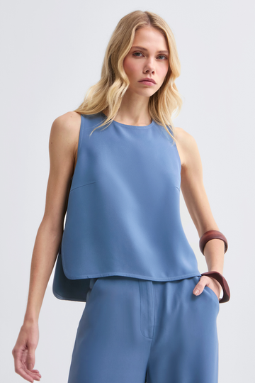 Blusa de Alfaiataria Azul Sereno May em acetato