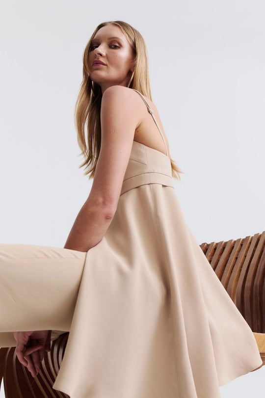 Blusa de Alfaiataria Bege Lavinia