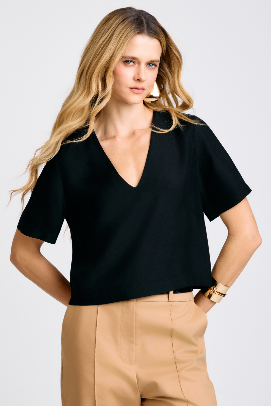 Blusa de Alfaiataria Ella Preta
