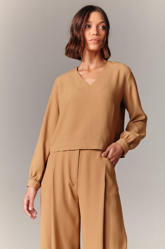 Blusa de Alfaiataria Manga Longa Caramelo Cris