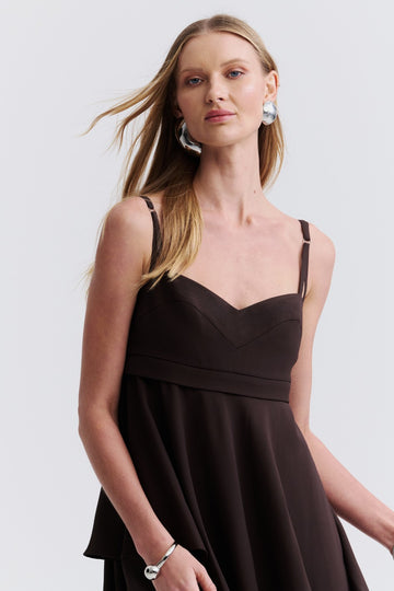 Blusa de Alfaiataria Marrom Lavinia em crepe de acetato