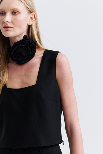 Blusa de Alfaiataria Preta New Cleo em alfaiataria