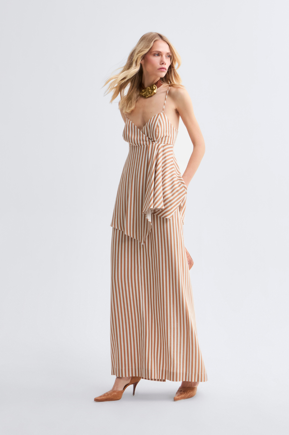 Blusa de Linho Caramelo Ava