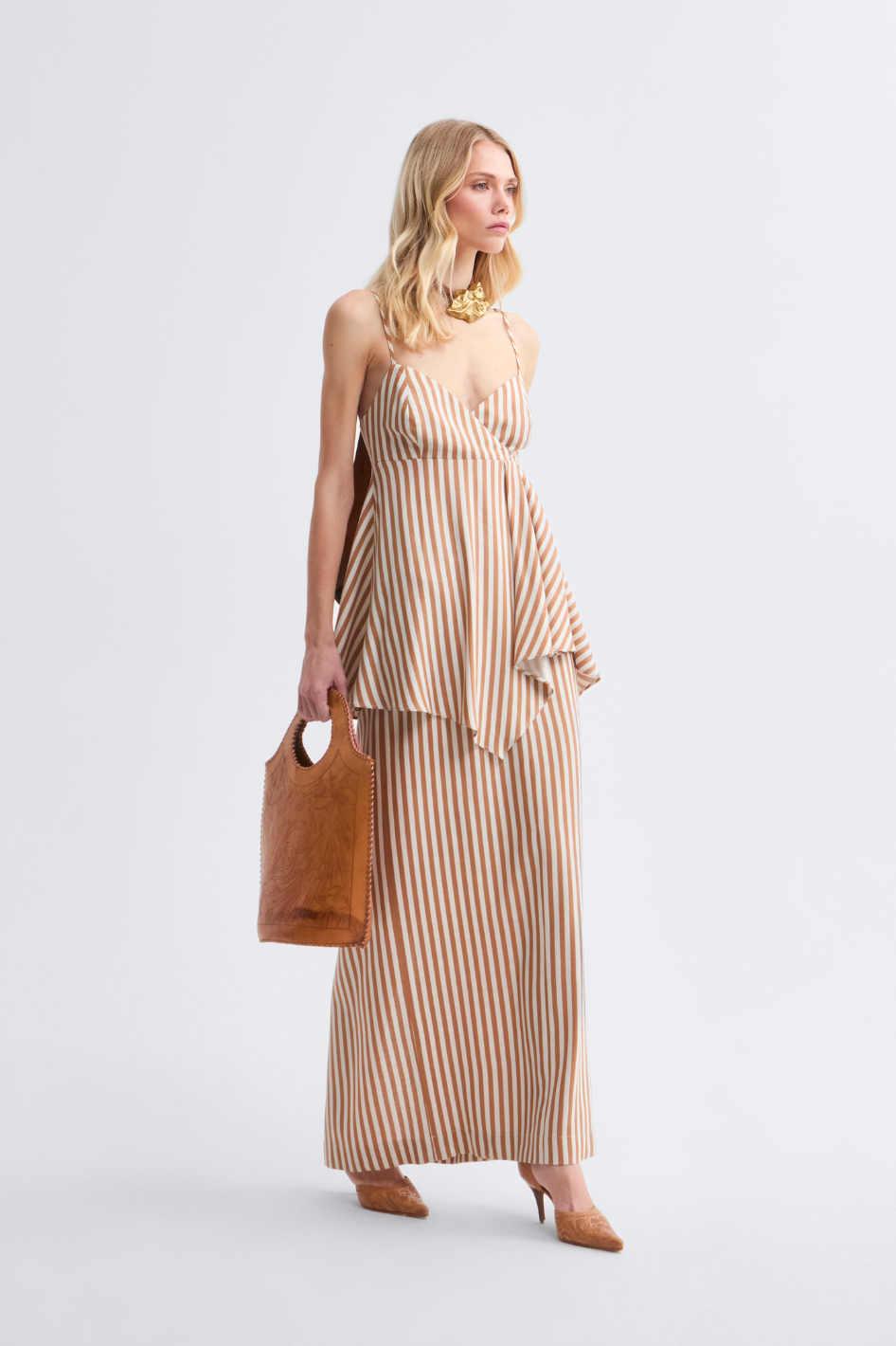 Blusa de Linho Caramelo Ava