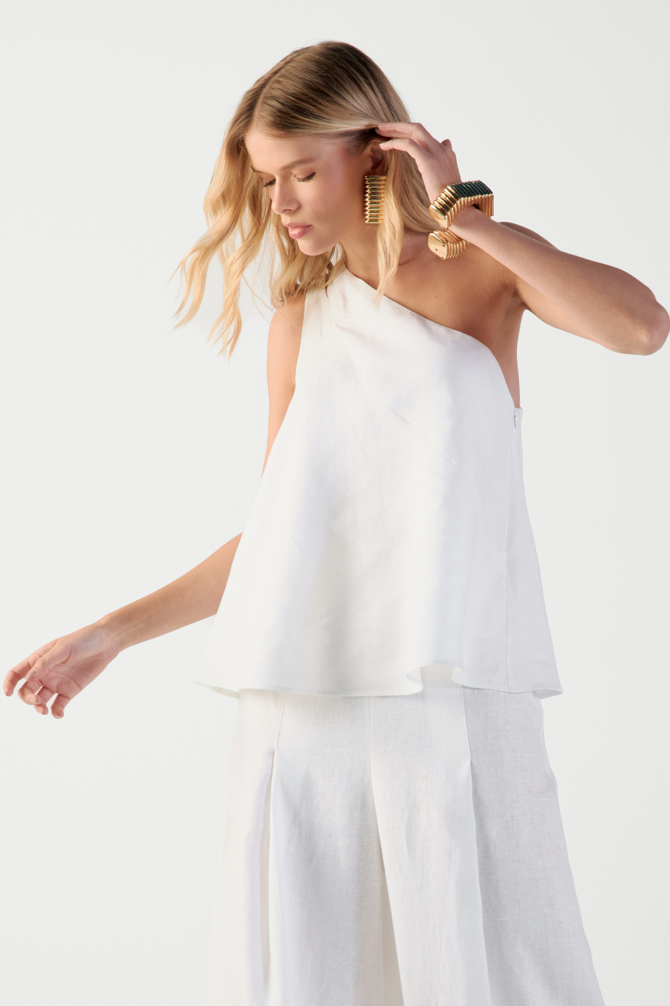 Blusa de Linho Off White Brunella