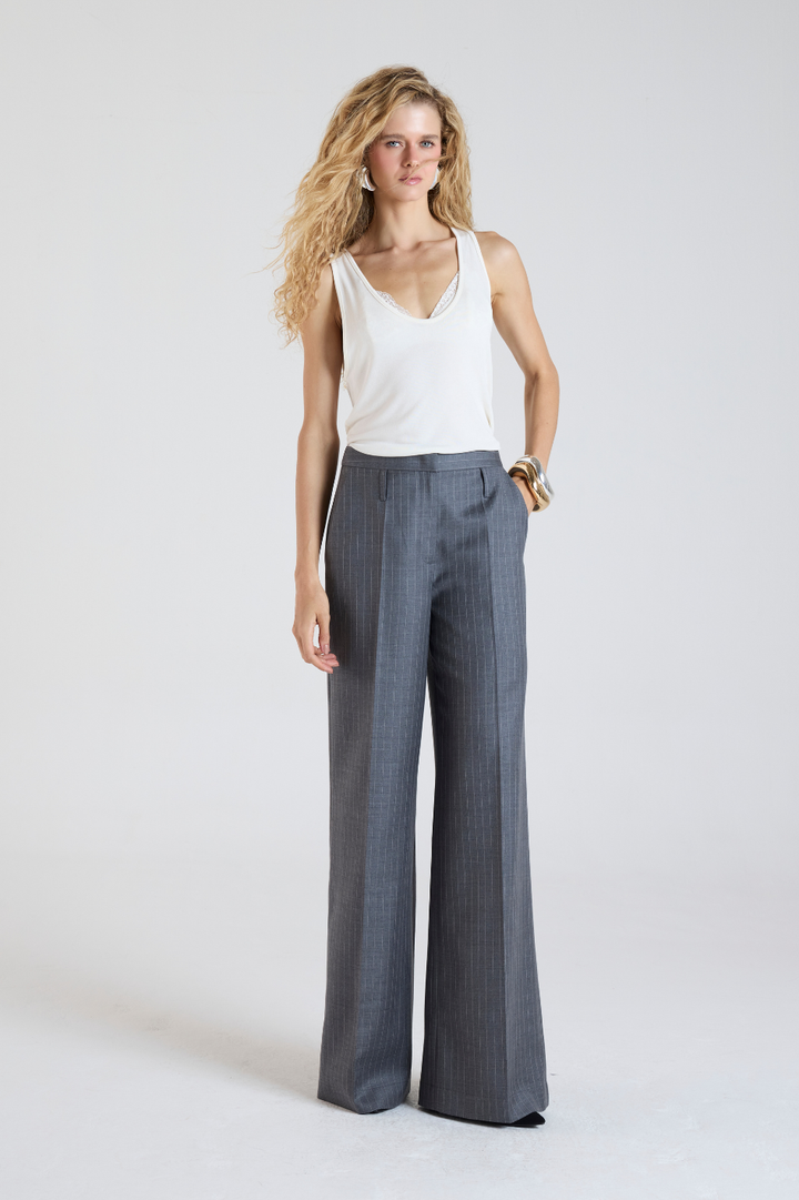 Calça de Alfaiataria Antonia Cinza Claro