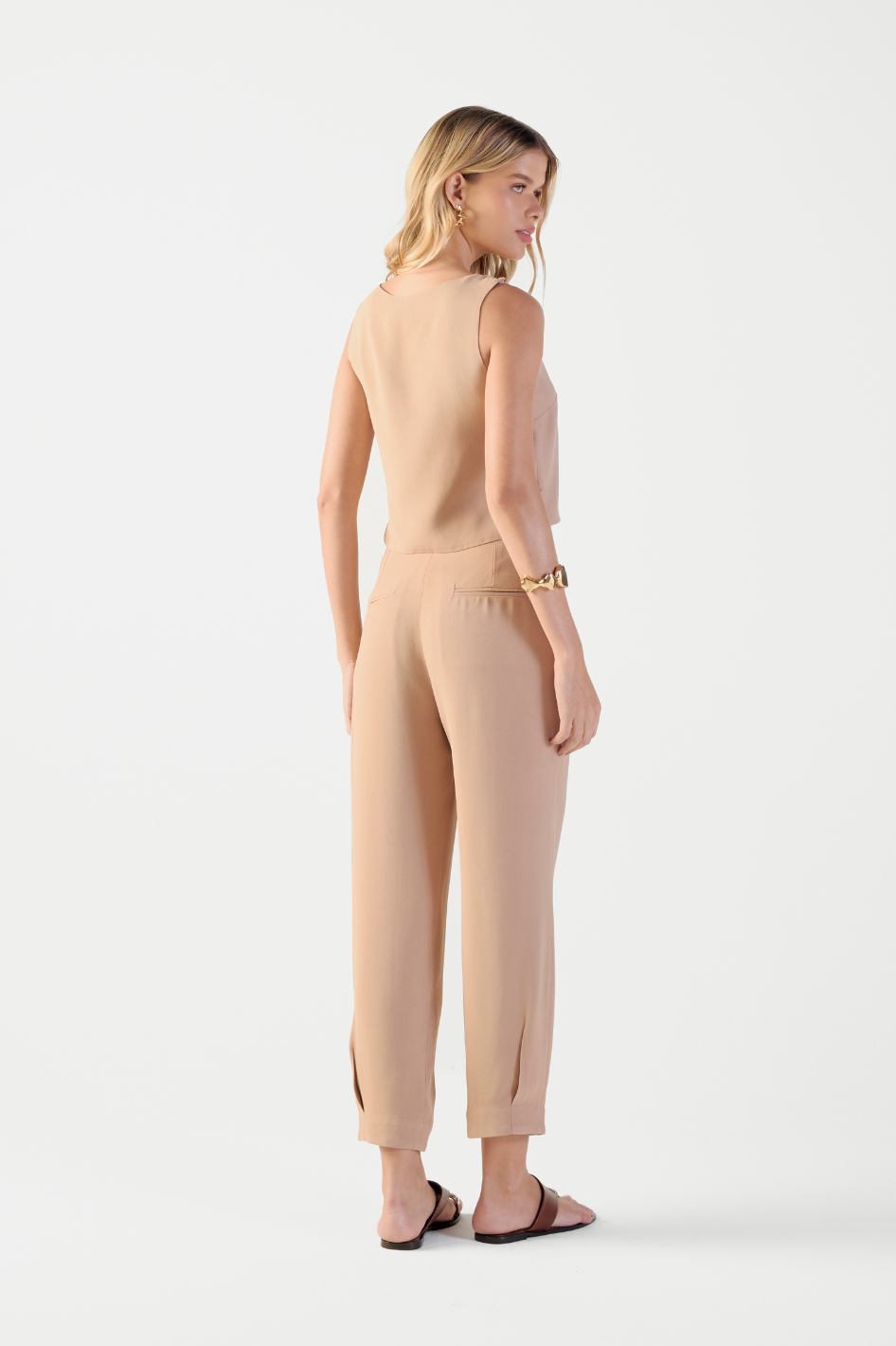 Calça de Alfaiataria Bege Olivia