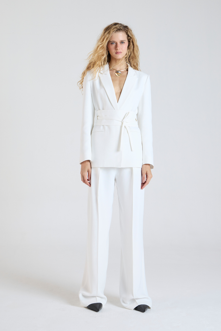 Calça de Alfaiataria Carol Off White em crepe de acetato
