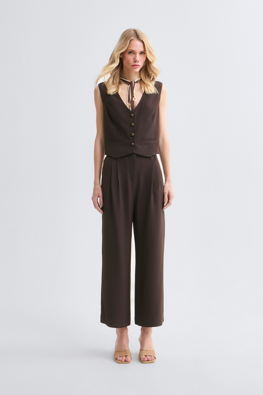Calça de Alfaiataria Lari Marrom Café