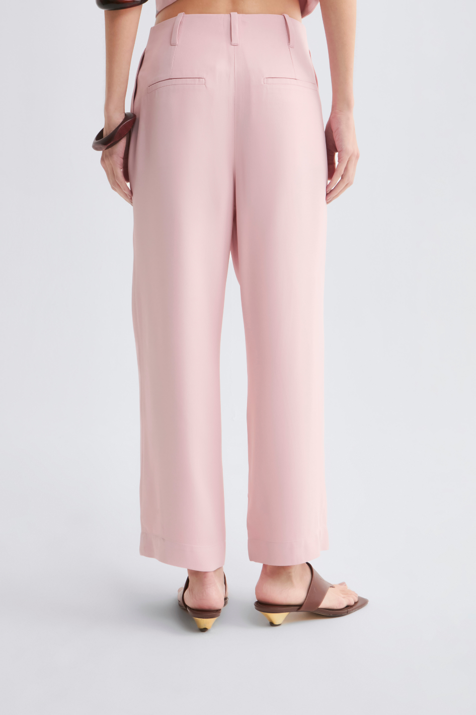 Calça de Alfaiataria Lari Rosa Light