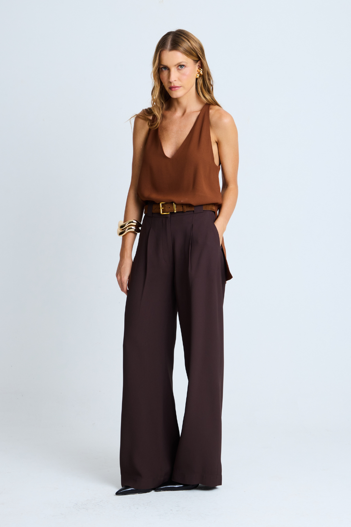 Calça de Alfaiataria Lua Marrom Café