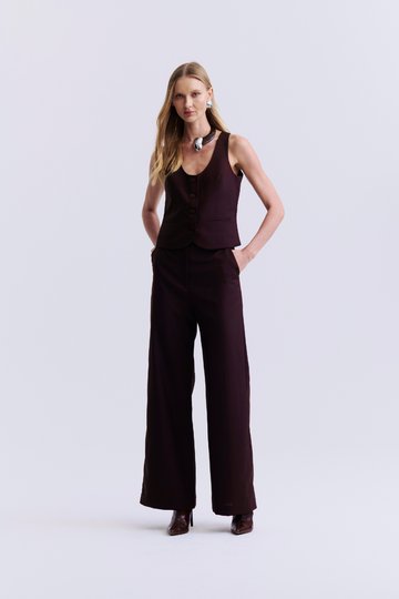 Calça de Alfaiataria Marrom Louise em tricot cintura media, modelagem reta