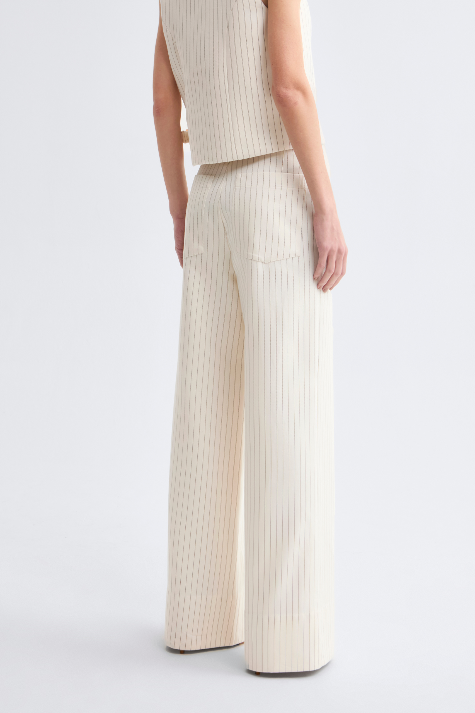 Calça de Alfaiataria Off White Mabel