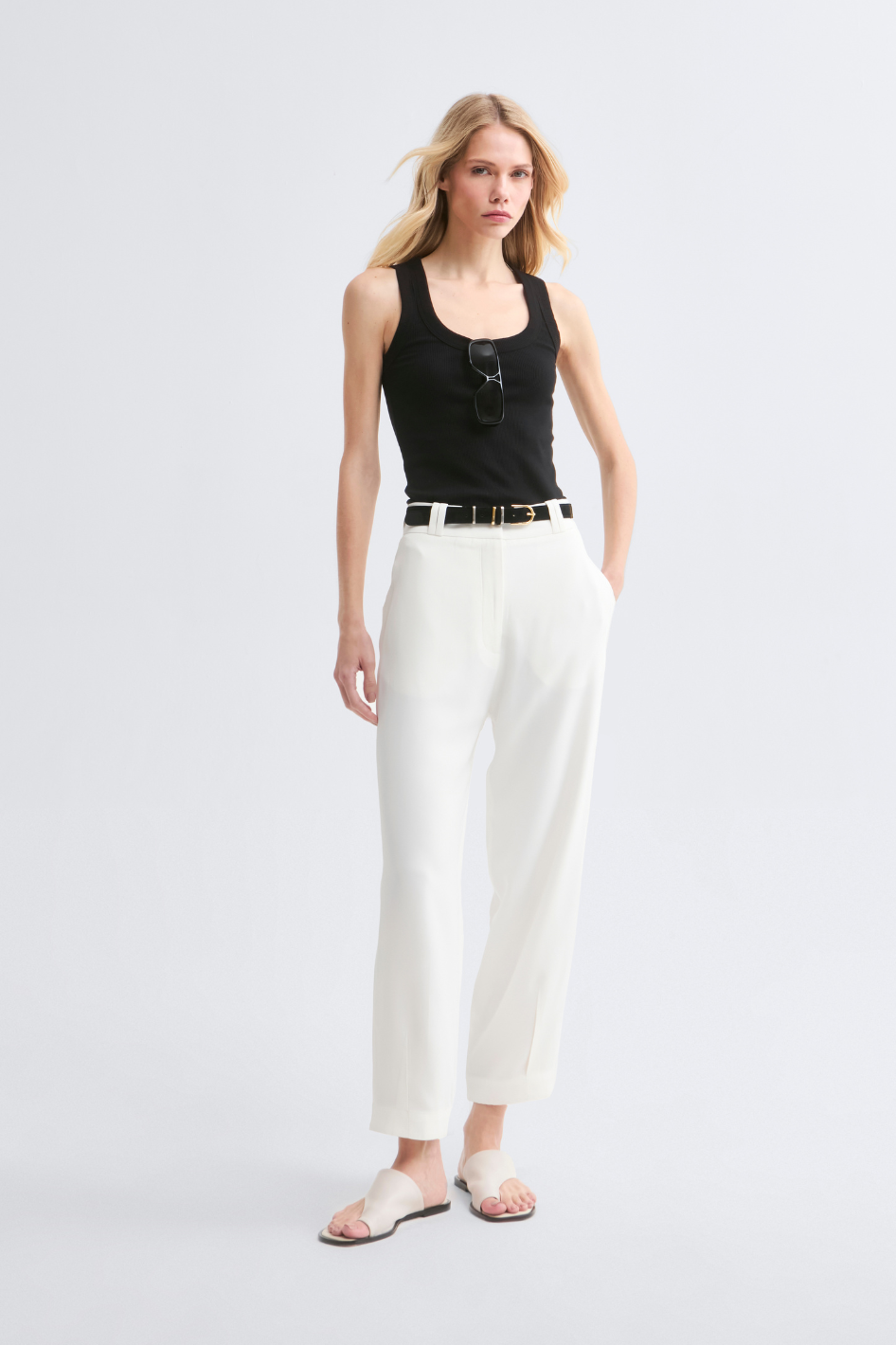 Calça de Alfaiataria Off White Olivia