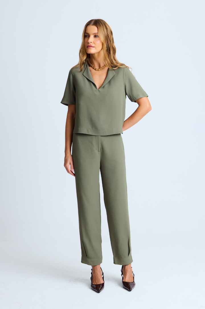 Calça de Alfaiataria Olivia Verde Militar