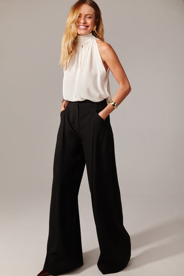 Calça de Alfaiataria Preta Brigitte em crepe de acetato modelagem ampla