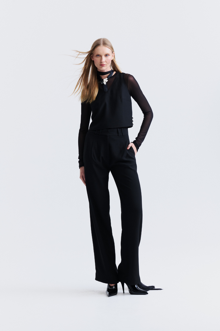 Calça de Alfaiataria Preta Luiza