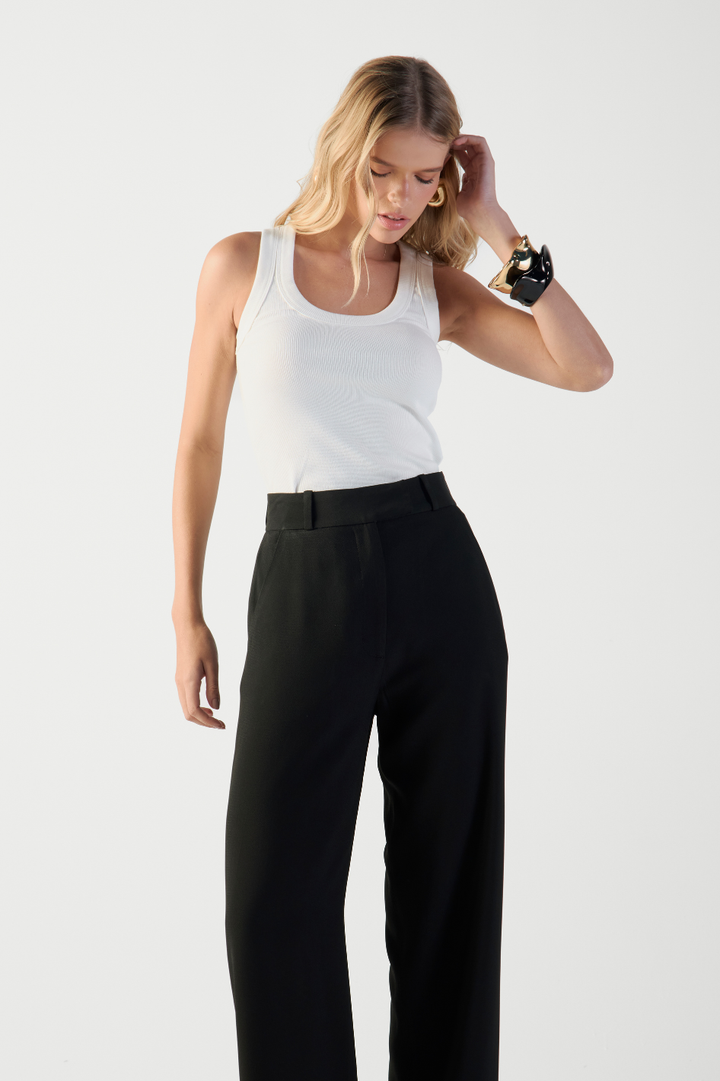 Calça de Alfaiataria Preta Sara