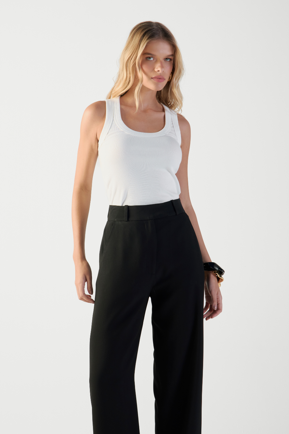 Calça de Alfaiataria Preta Sara