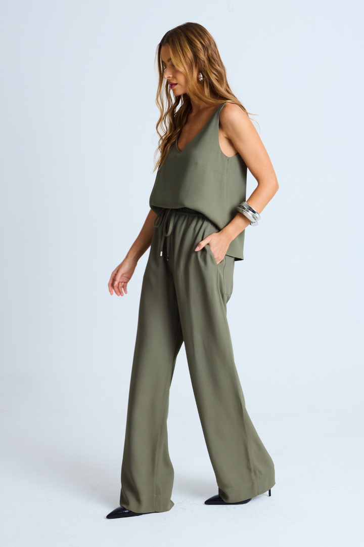 Calça de Alfaiataria Rafaela Verde Militar