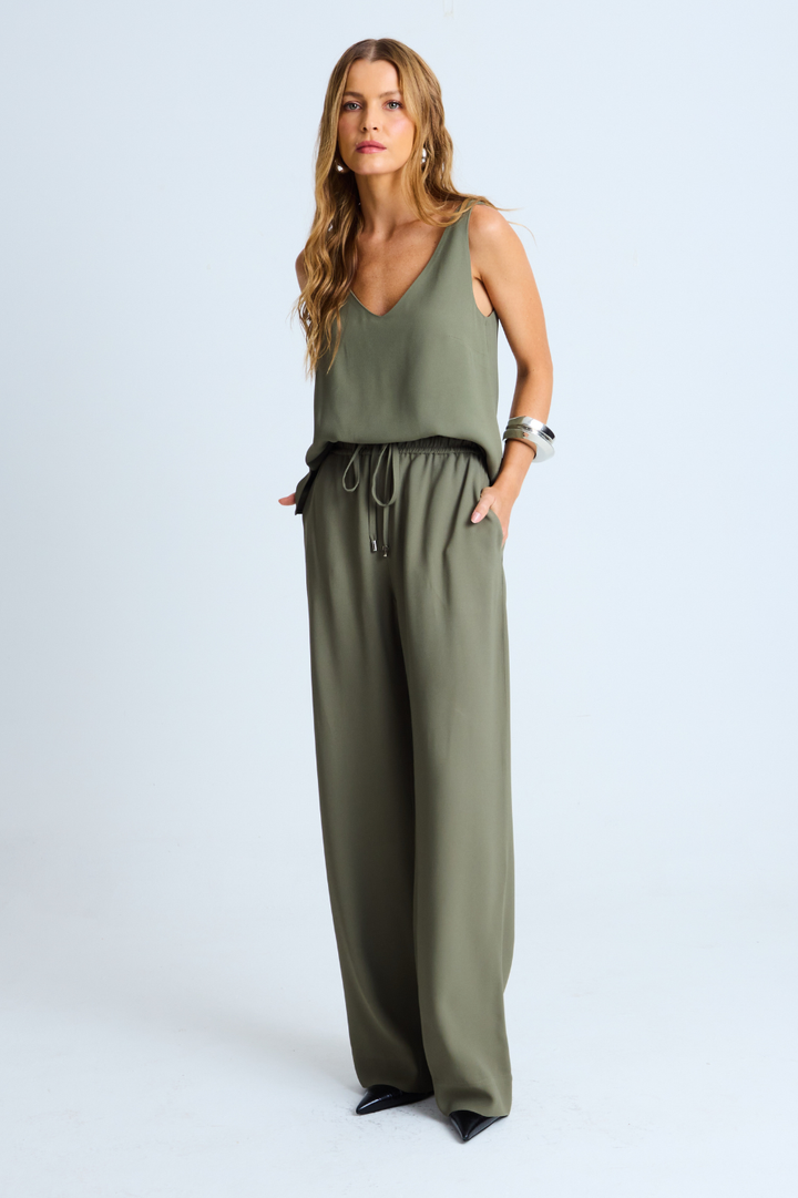 Calça de Alfaiataria Rafaela Verde Militar