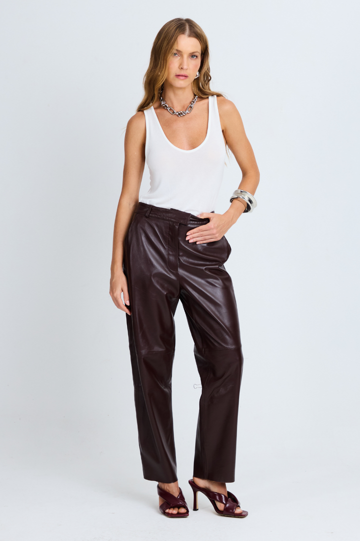 Calça de Couro Luara Wine