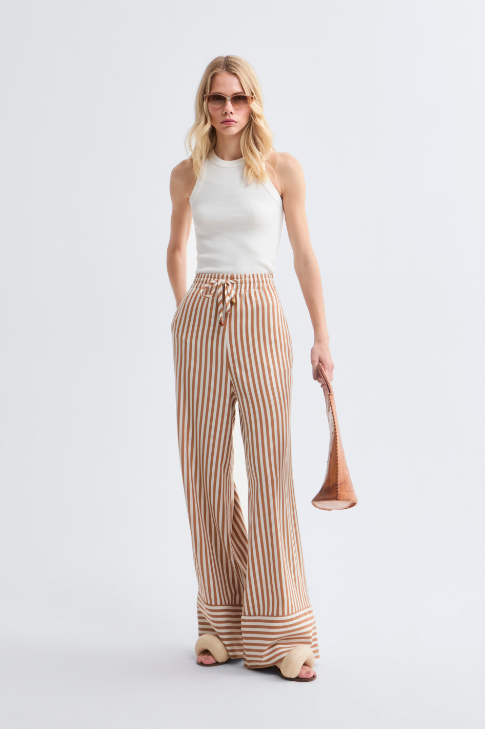 Calça de Linho Caramelo Ava