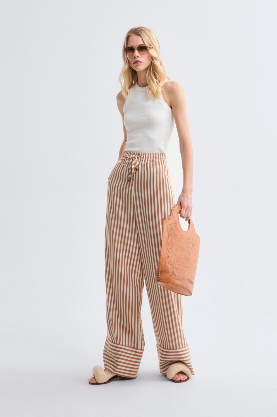 Calça de Linho Caramelo Ava