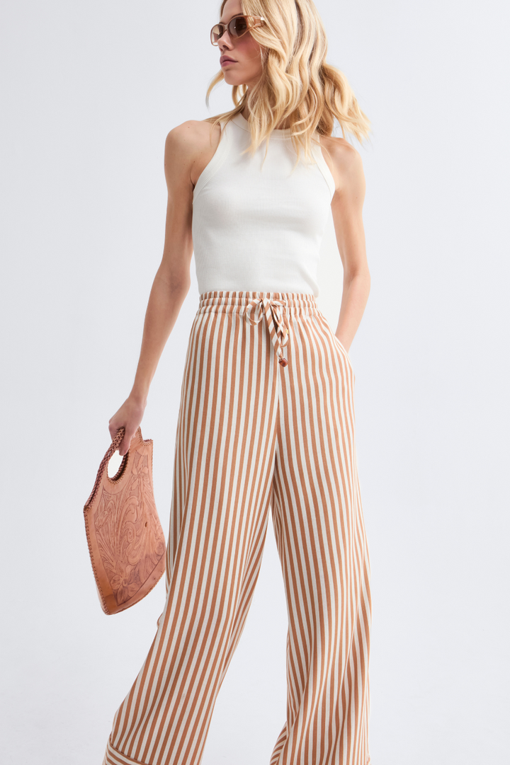 Calça de Linho Caramelo Ava