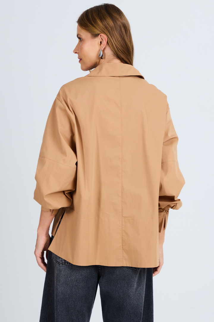 Camisa Olivia Caramelo