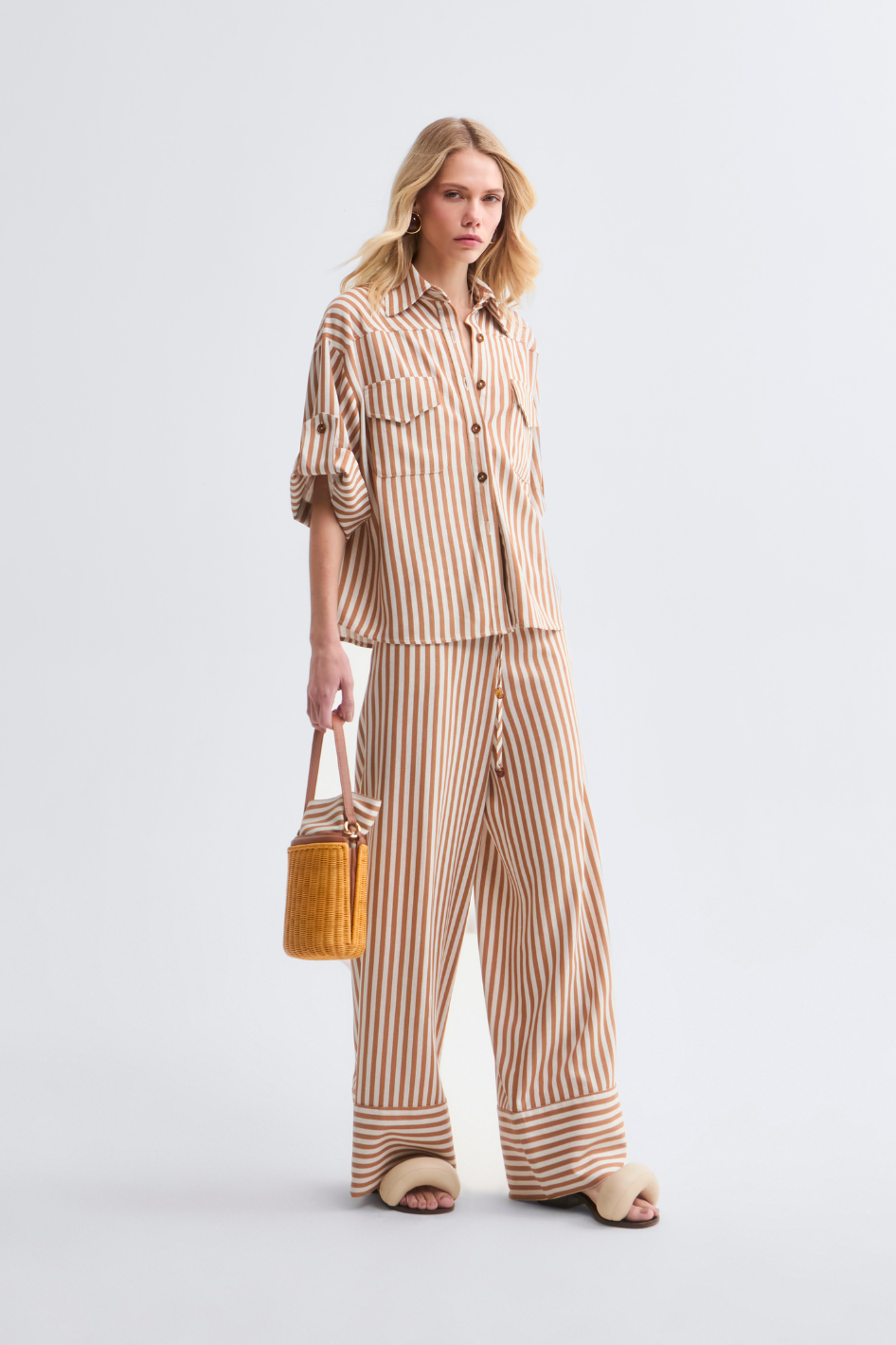 Camisa de Linho Caramelo Ava