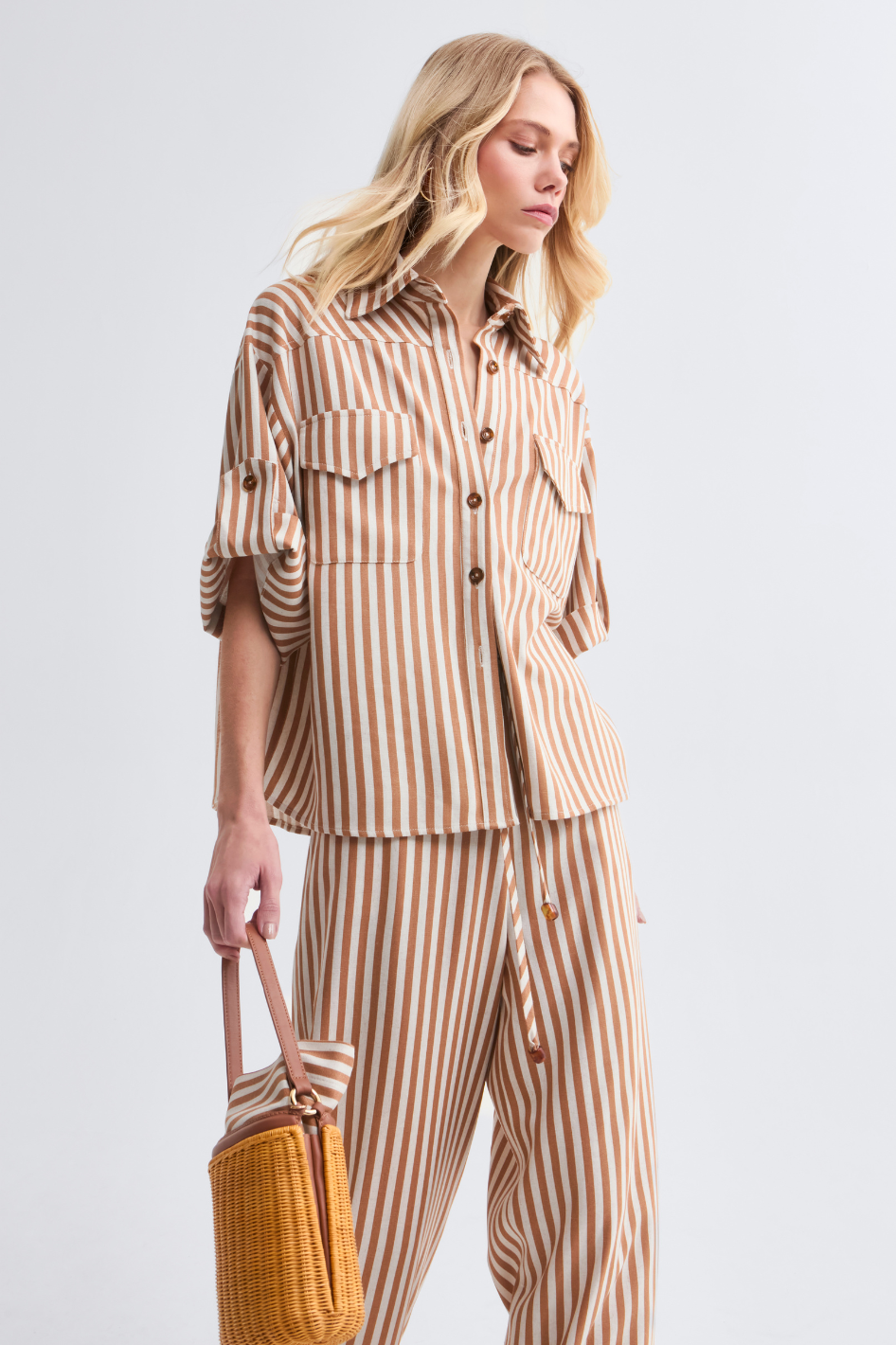 Camisa de Linho Caramelo Ava