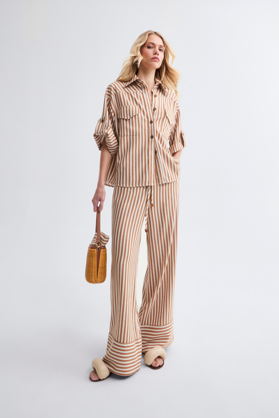 Camisa de Linho Caramelo Ava