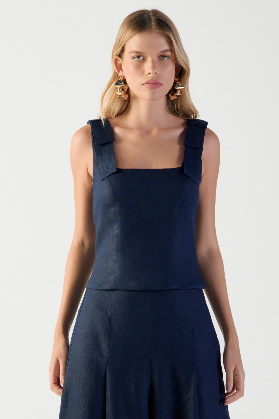 Top de Linho Azul Navy Brunella
